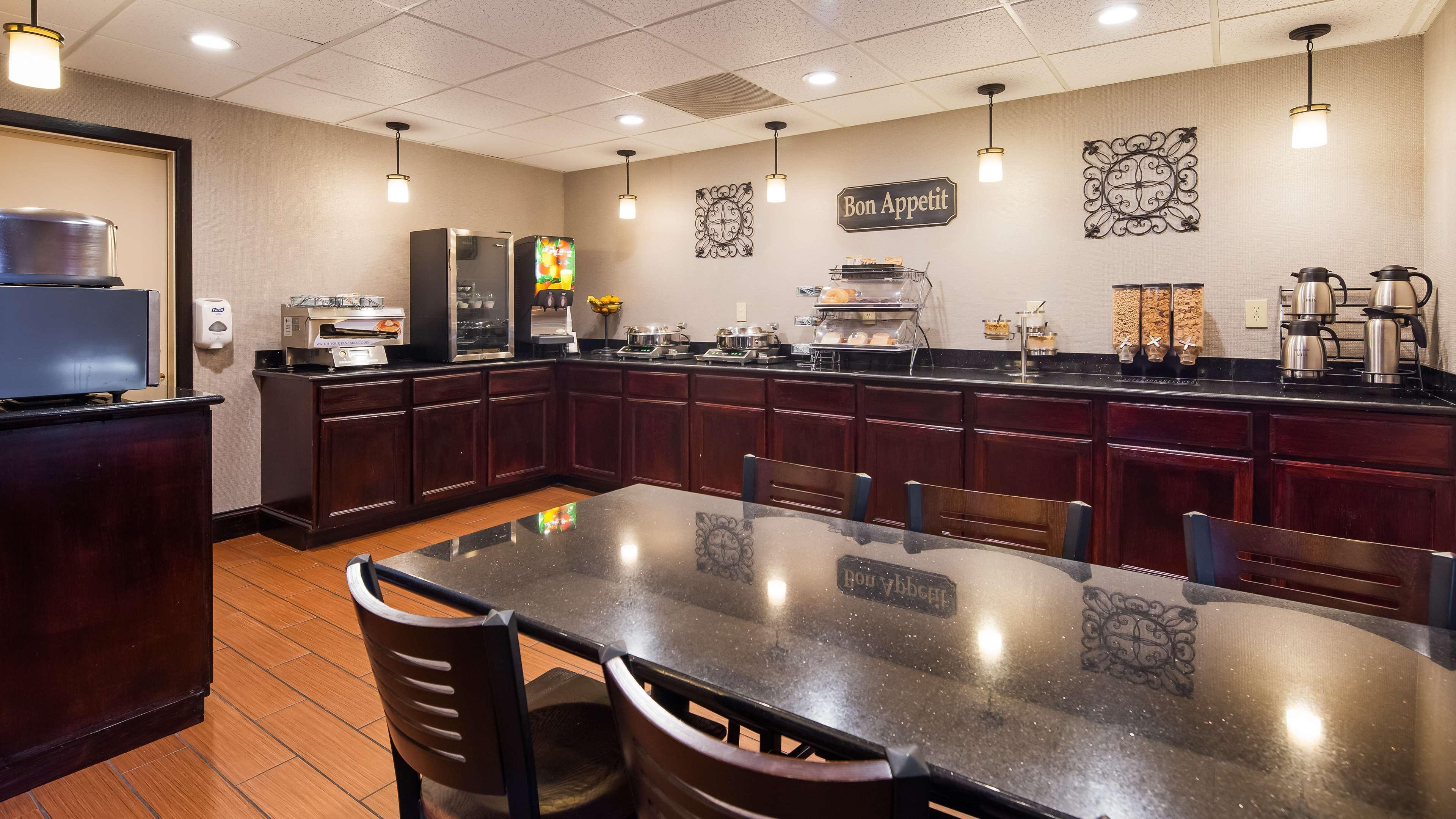 Best Western Plus Russellville Hotel & Suites Εξωτερικό φωτογραφία