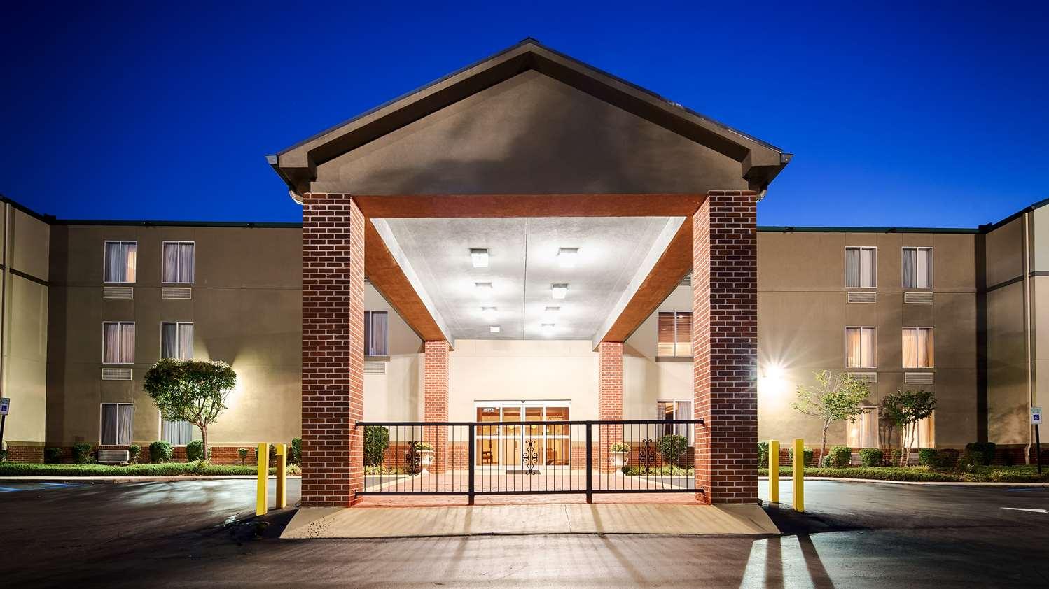 Best Western Plus Russellville Hotel & Suites Εξωτερικό φωτογραφία